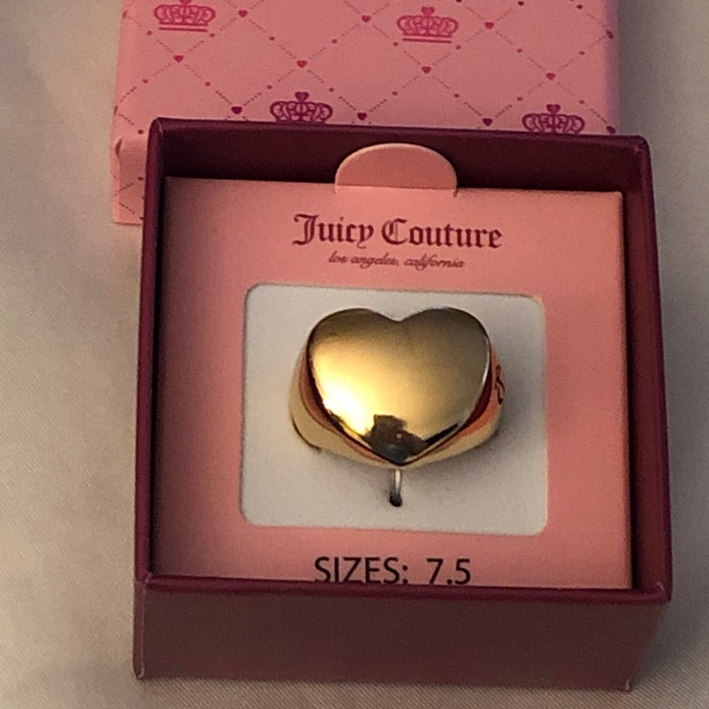 Juicy Couture Gold Tone Chunky Heart Statement Ring Size 7.5 NWT & Box